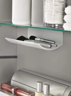 Villeroy & Boch My View-In Spiegelschrank A4351300 130,1 X 74,7 X 10,7 Cm, LED, 3 Türen -VIEGA Verkäufe Villeroy and Boch My View In Spiegelschrank A4351300 1301 x 747 x 107 cm LED 3 Tueren 2