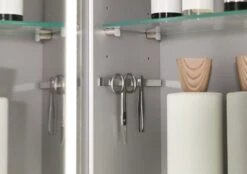 Villeroy & Boch My View-In Spiegelschrank A4351300 130,1 X 74,7 X 10,7 Cm, LED, 3 Türen -VIEGA Verkäufe Villeroy and Boch My View In Spiegelschrank A4351300 1301 x 747 x 107 cm LED 3 Tueren 4