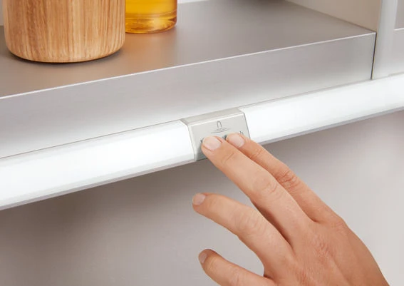 Villeroy Und Boch My View Now Spiegelschrank A4551200 120 X 75 X 16,8 Cm, LED-Beleuchtung, 3 Türen, Mit Sensorschalter 6 Villeroy Und Boch My View Now Spiegelschrank A4551200 120 X 75 X 16,8 Cm, LED-Beleuchtung, 3 Türen, Mit Sensorschalter – Bild 6